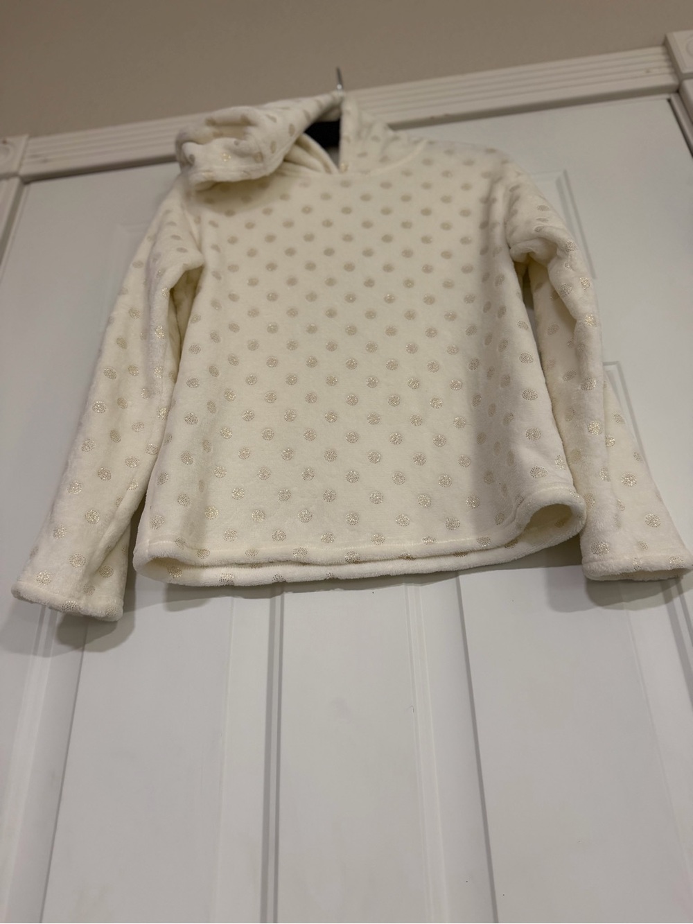 BCBG Girls~Soft~Fuzzy~Off-White~Metallic Gold Polka Dot~Pullover~Hoodie~Size L - Picture 6 of 13